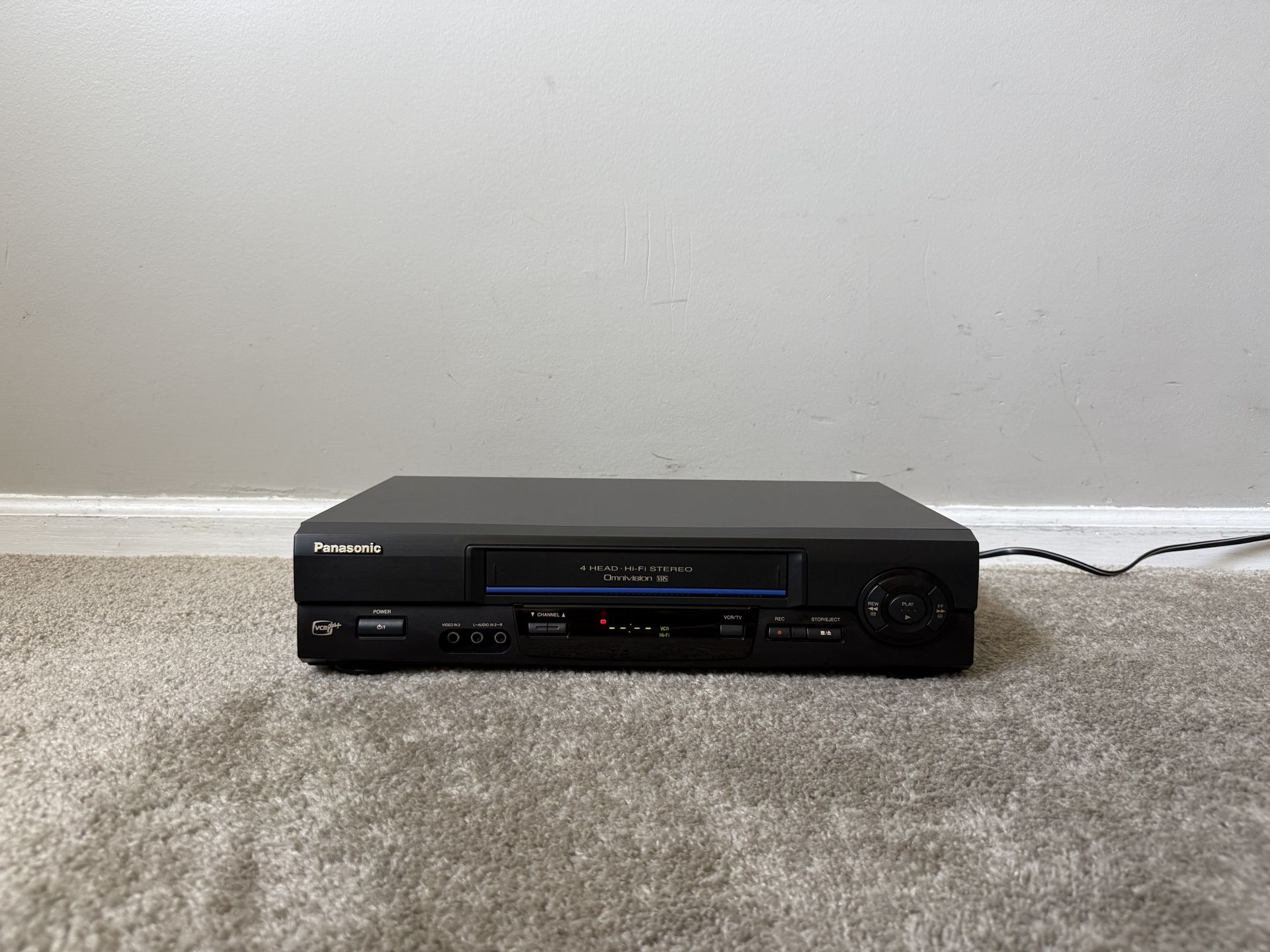 Panasonic PV-V4611 VHS VCR Video Cassette Player Recorder
