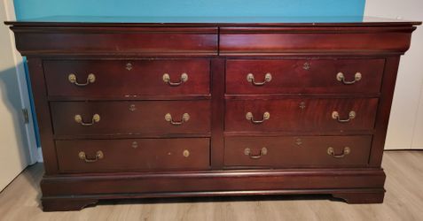 6 Drawer Dresser