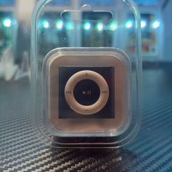 Vintage 2010 Ipod Shuffle 