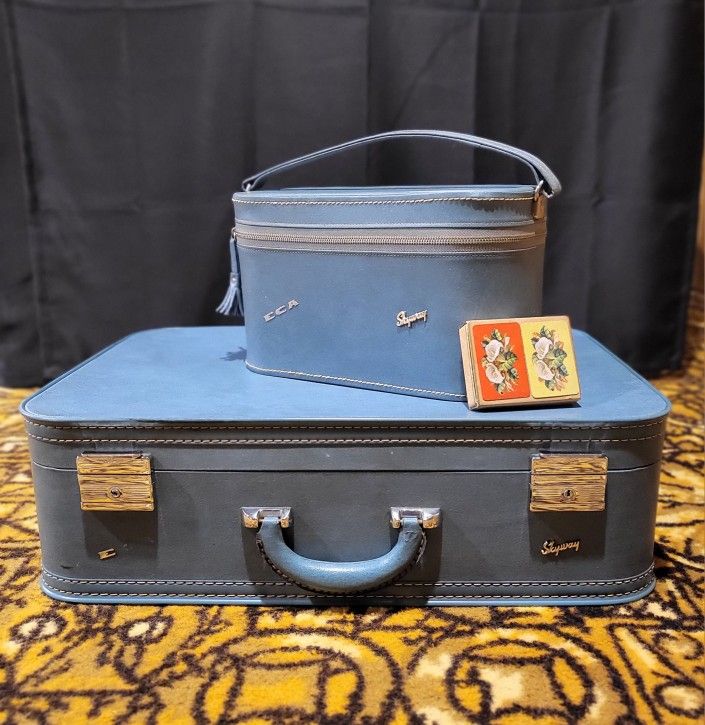 Vintage Skyway Luggage 