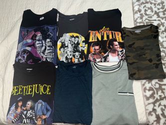 Men’s shirts Size Medium