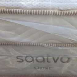 12"thick Queen & King Saatva Mattress Set 