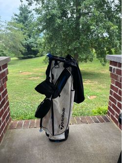 TaylorMade Golf Bag