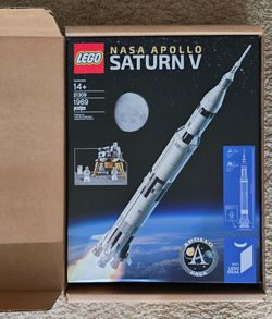 LEGO 21309 NASA Apollo Saturn V Rocket 1969 New!