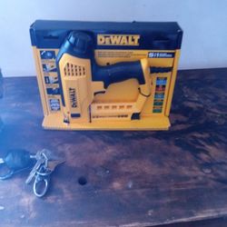 DeWalt Multi Tacker 5in1 Electric Stapler 