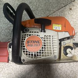 STIHL MS 251 Chainsaw