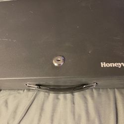 Honeywell Safe Box With Key