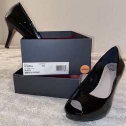 Black Pantent Leather Heels, Size 6