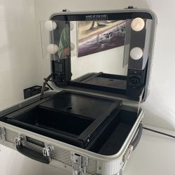 Makeup Forever Vanity 