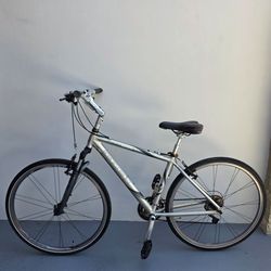 Trek 7700 Multitrack Hybrid Bike