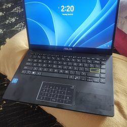 Asus14" Laptop 