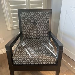 Accent chair 