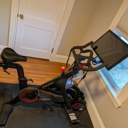 Peloton Bike