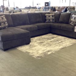 Ballinasloe 3pc Sectional with Chaise