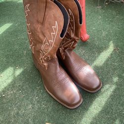 Brand New Leather Cowboy Boots ( size 12)!   Only $45/firm