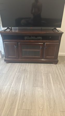 Tv stand