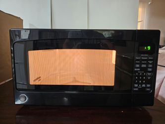 GE JES2051DNBB Countertop Microwave Oven, 1,200-watt Capacity, 2.0 Cubic Ft