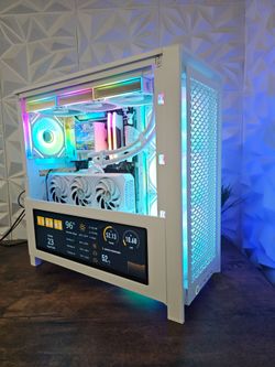 Ryzen 7 9800X3D + RTX 5070 12GB + 32GB DDR5 + 1TB M.2 + CORSAIR CASE LCD SCREEN DISPLAY
