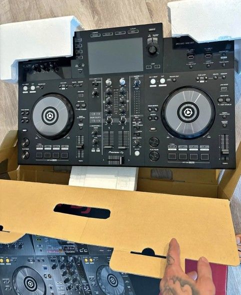 Pioneer DJ KDJ-RR Controller