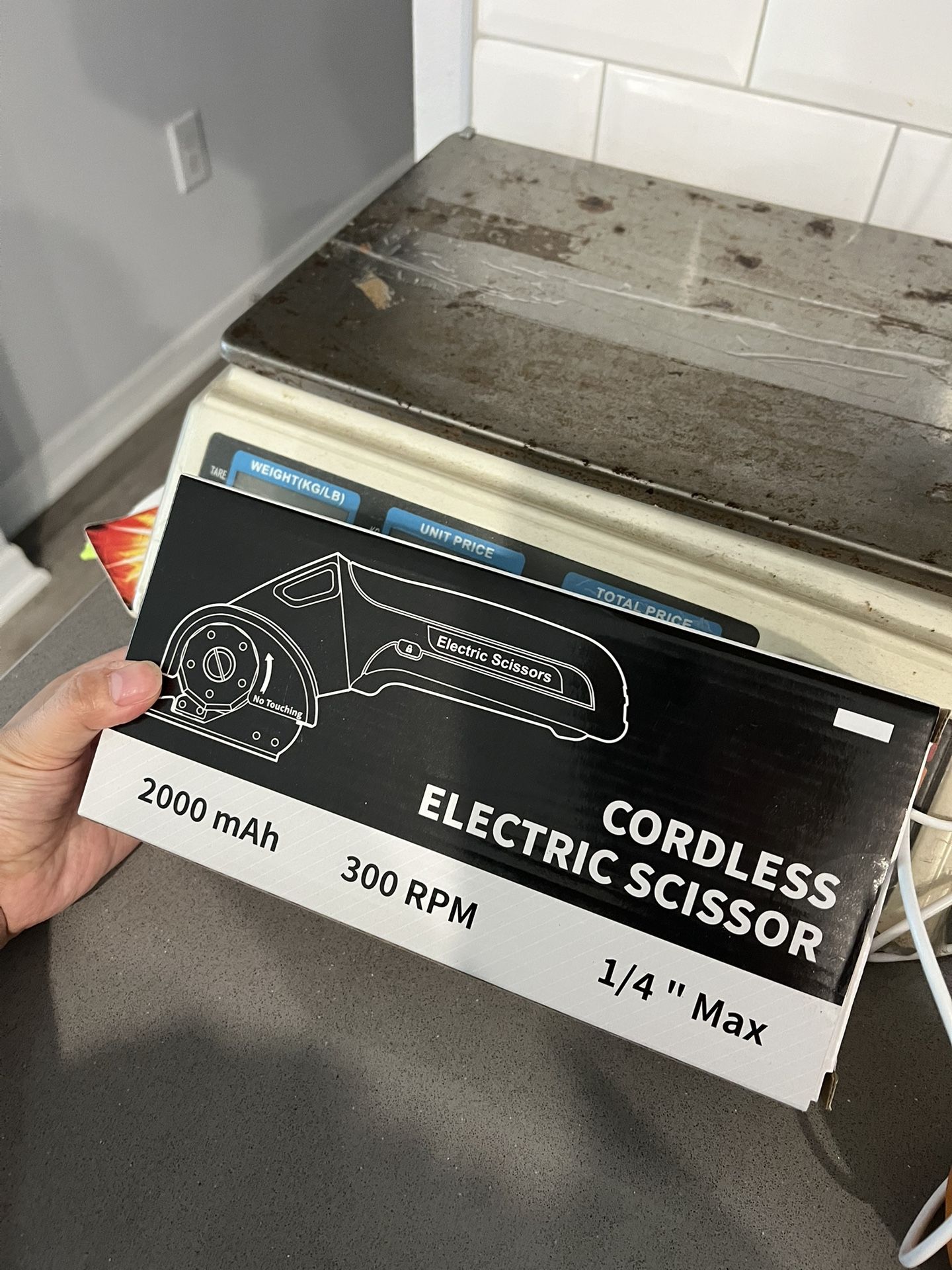 4V Cordless Electric Scissors,