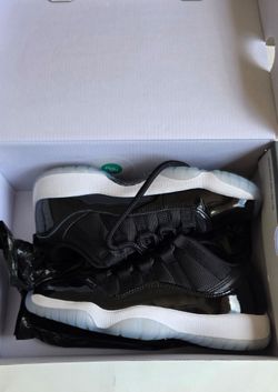Jordan 11 Retro Low Space Jam (GS) Size 4Y