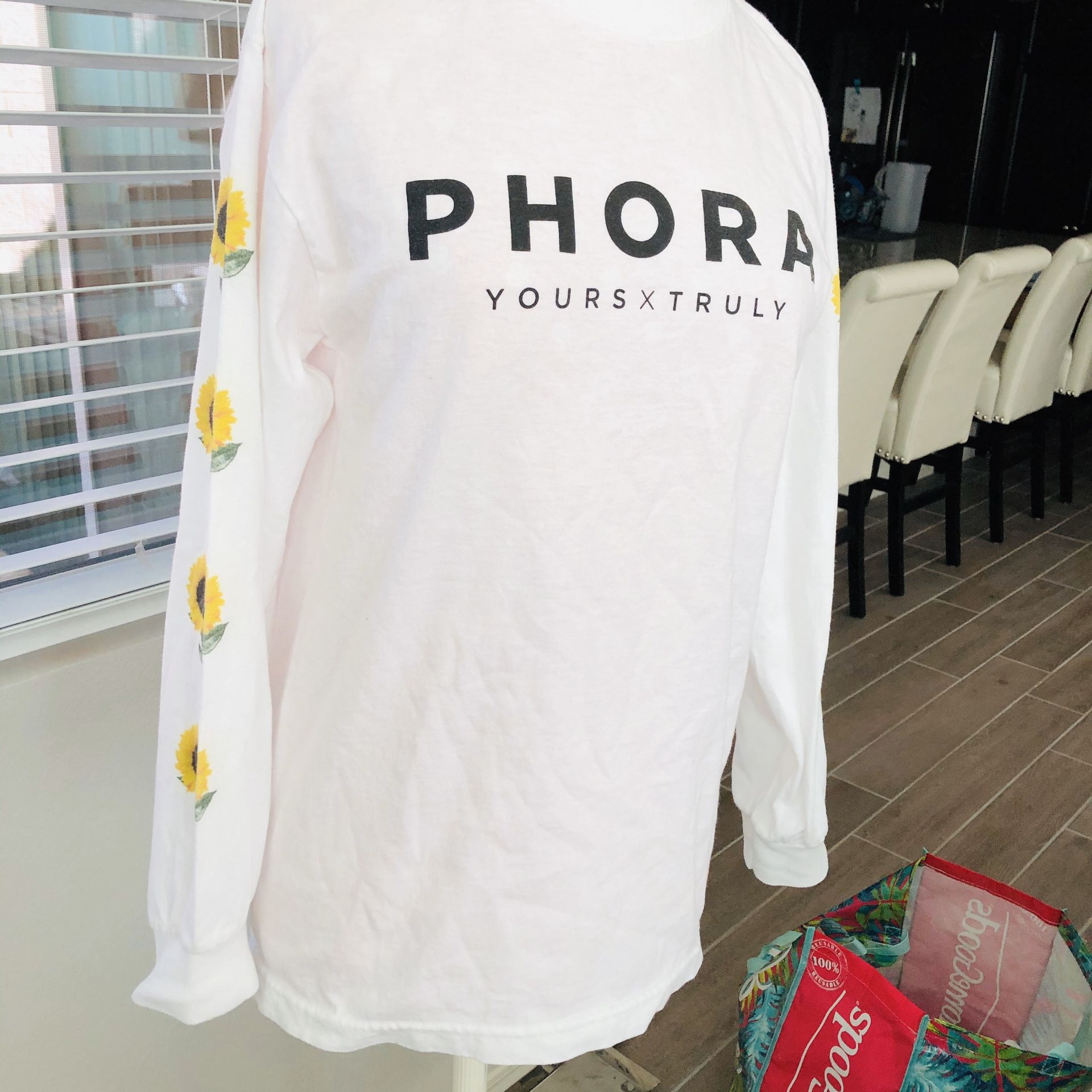 Phora (yours truly clothing )