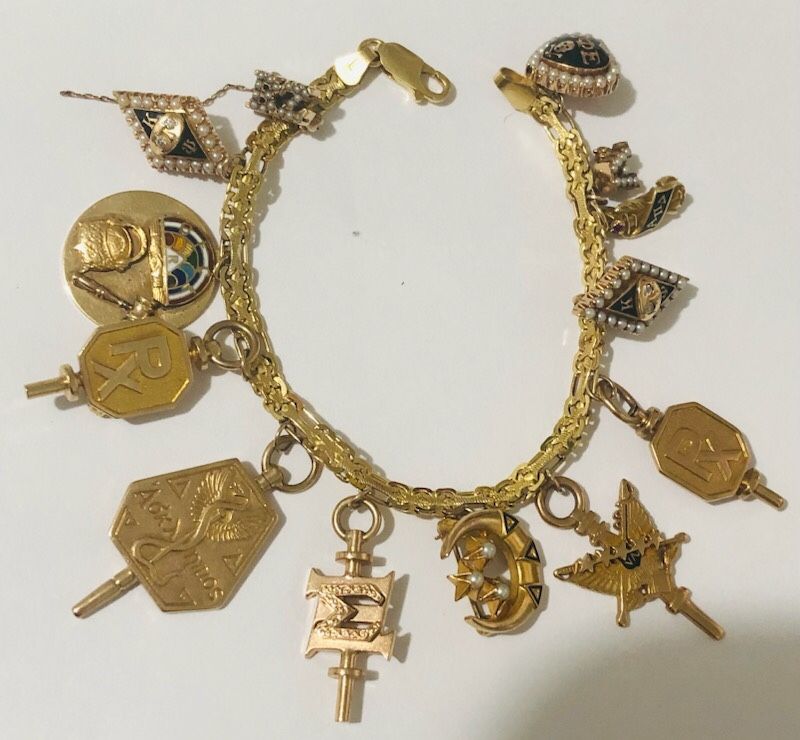 14 Karat Yellow Gold Charm Bracelet
