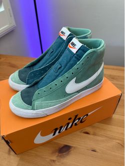 W9.5 NIKE Blazer Mid ‘77 VNTG for Sale!