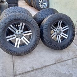 RIMS 35X12.50R18...6 LUGS FIT CHEVY SILVERADO YUKON TAHOE SUBURBAN NISSAN TITAN DENALLI NISSAN ARMADA 