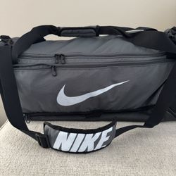 Nike Brasilia Training Medium Duffle Bag- Grey