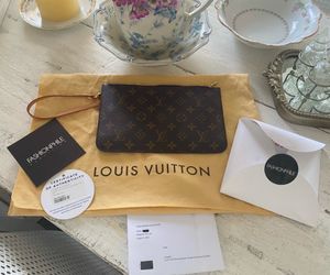 Louis Vuitton Monogram Neverfull MM GM Wristlet