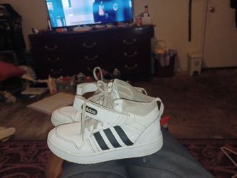 High top w/ strap adidas