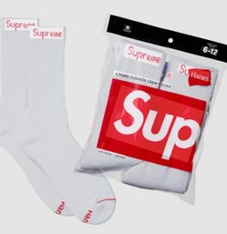 Supreme x Hanes Cushion Crew Socks 4-Pack