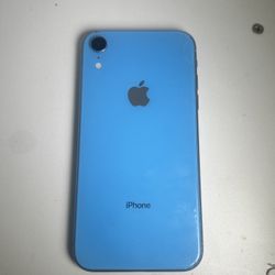 iPhone XR - Cracked Screen But Fully Functional- Good Daily Phone