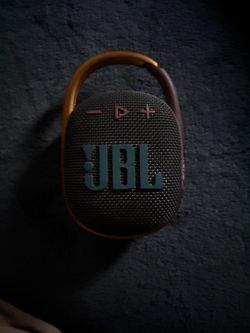 Jbl clip speaker