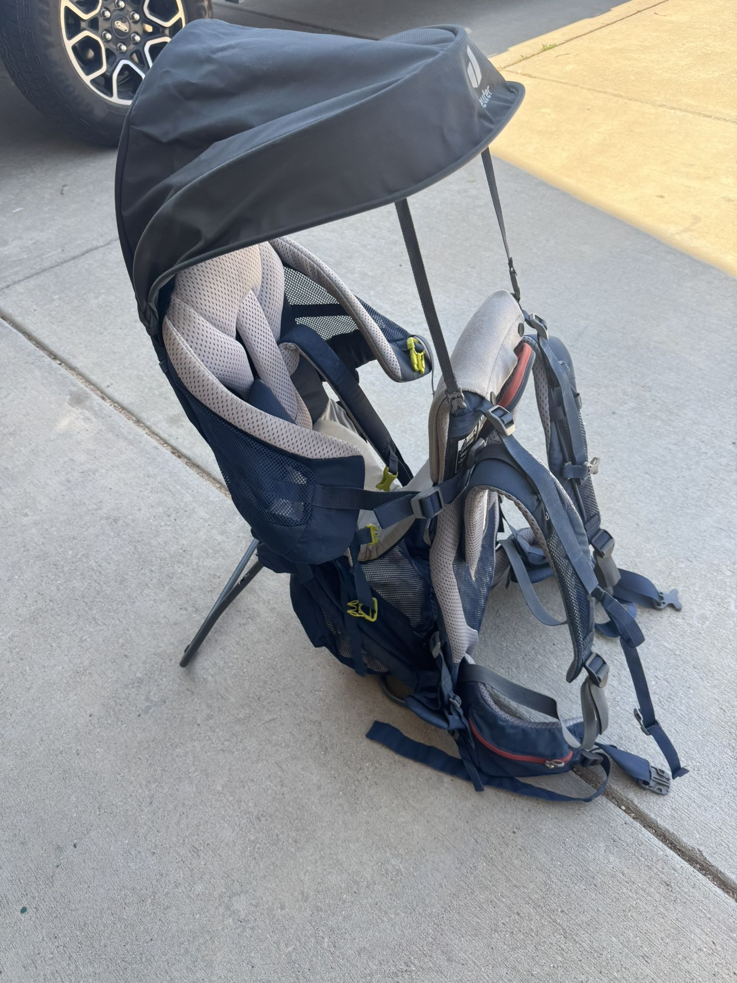 Deuter Kid Comfort Active Child Carrier Backpack – Excellent Condition – $140