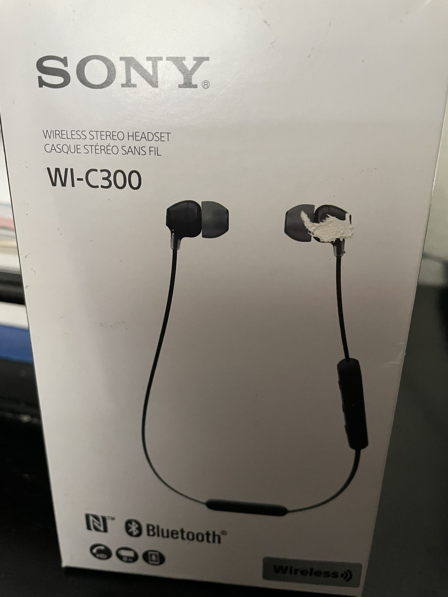 Sony wI-300 Bluetooth Headphones