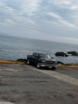 2017 GMC Sierra