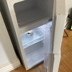 Mini Refrigerator 