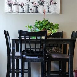Used High Chair Dinning Set