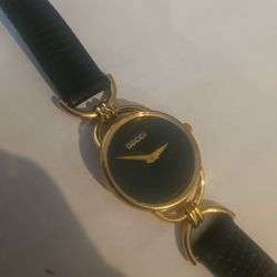 Vintage Gucci Women's Watch 