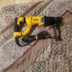 DEWALT HAMER DRILL D25263 BRAND NEW 