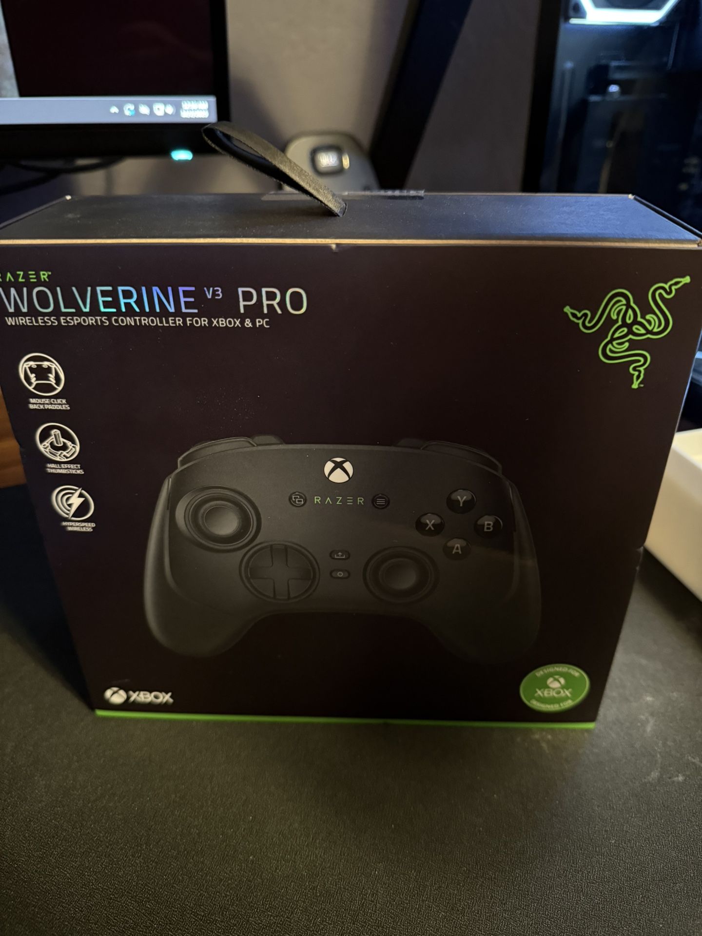 Razer Wolverine V3 Pro