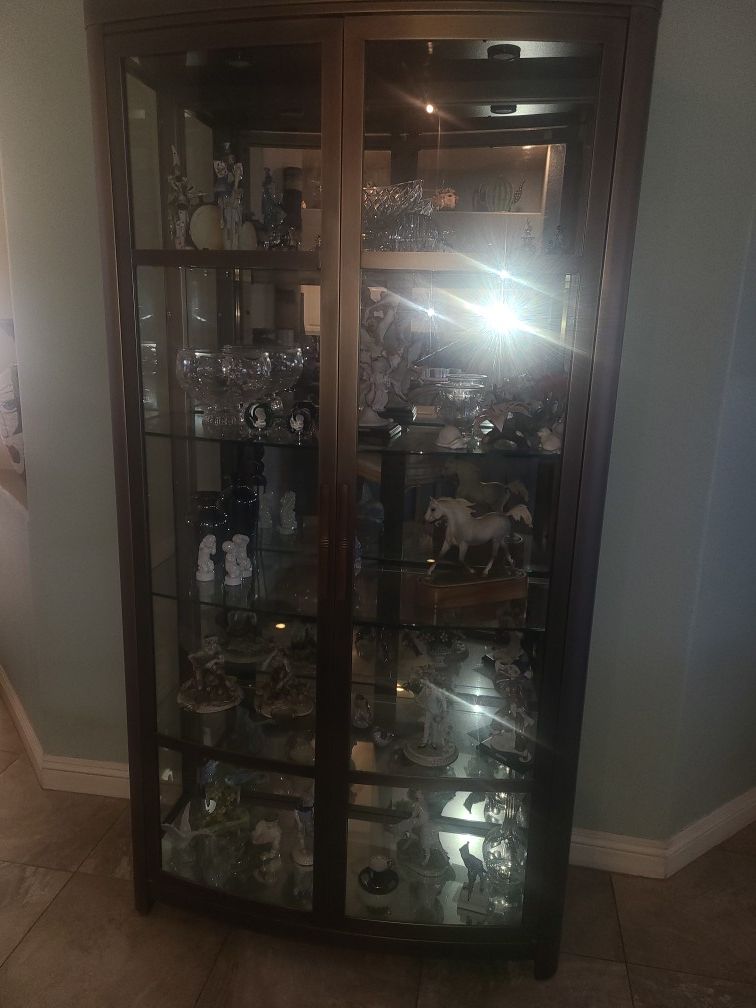 Curio cabinet