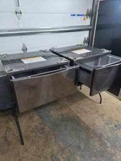LG Laundry Pedestal in Gray Graphite Steel with Drawer