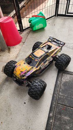 Traxxas rustler 4x4 vxl