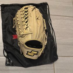 SSK Z5 Outfielders glove 12.75