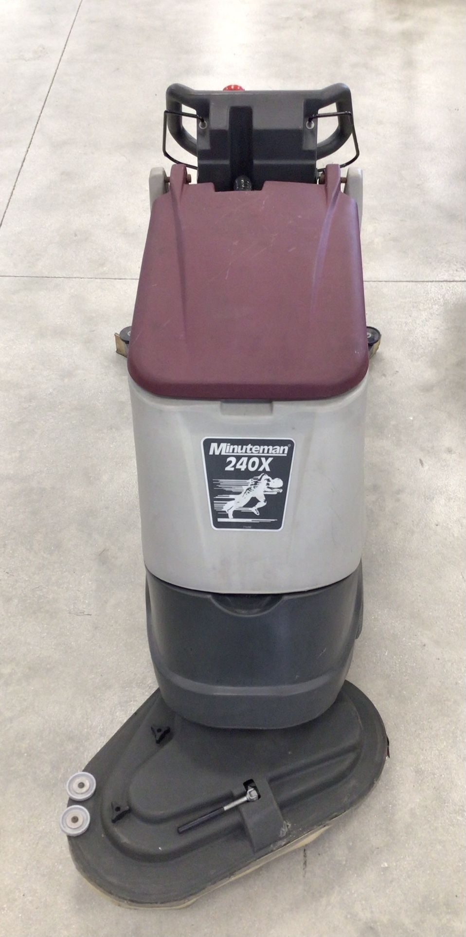 Minuteman® 240X Automatic Floor Scrubber -24"