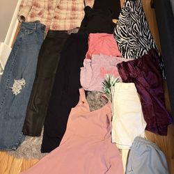 Women’s Clothes Size Med