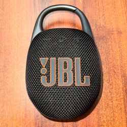 JBL Clip 5 